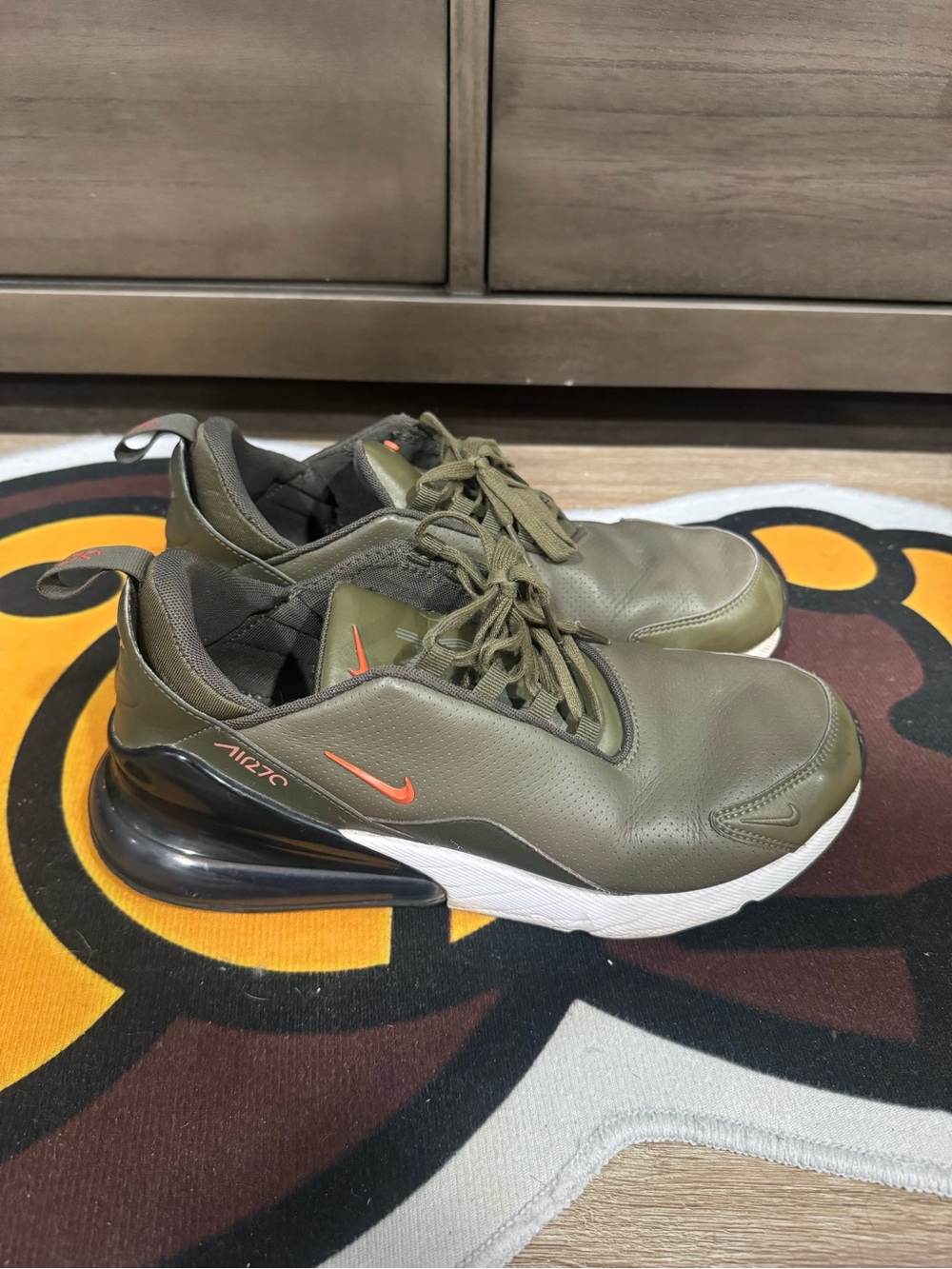 Nike Shoes Mens Air Max 270 Premium Leather Green Athletic BQ6171-200